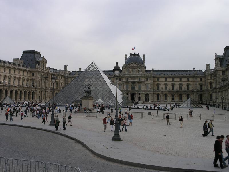 ga_F_Louvre_P8275058.jpg - the Louvre