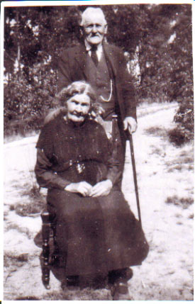 www.ayton.id.au_gary_genealogy_images_batty_zioncharlotte1939.jpg www.ayton.id.au_gary_genealogy_images_batty_zioncharlotte1939.jpg