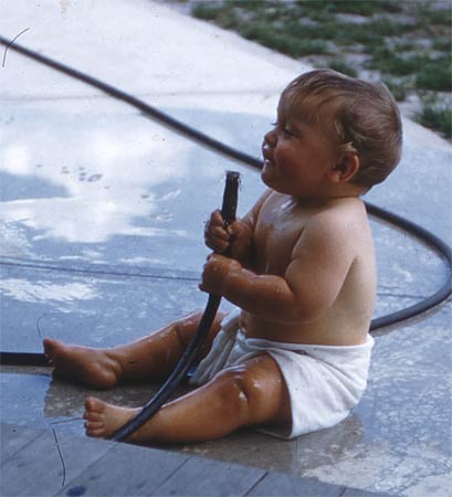 www.ayton.id.au_gary_genealogy_images_aytongary_1962_hose.jpg www.ayton.id.au_gary_genealogy_images_aytongary_1962_hose.jpg